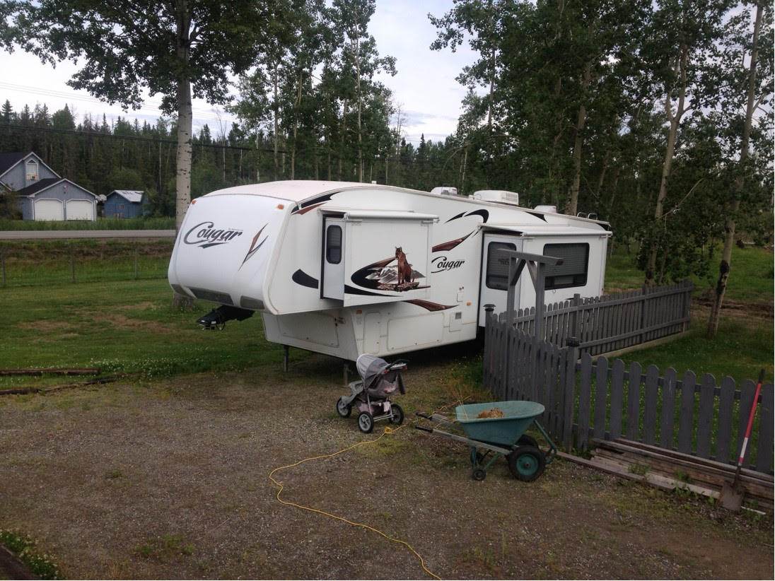 Pineview Rentals Cougar Travel Trailer
